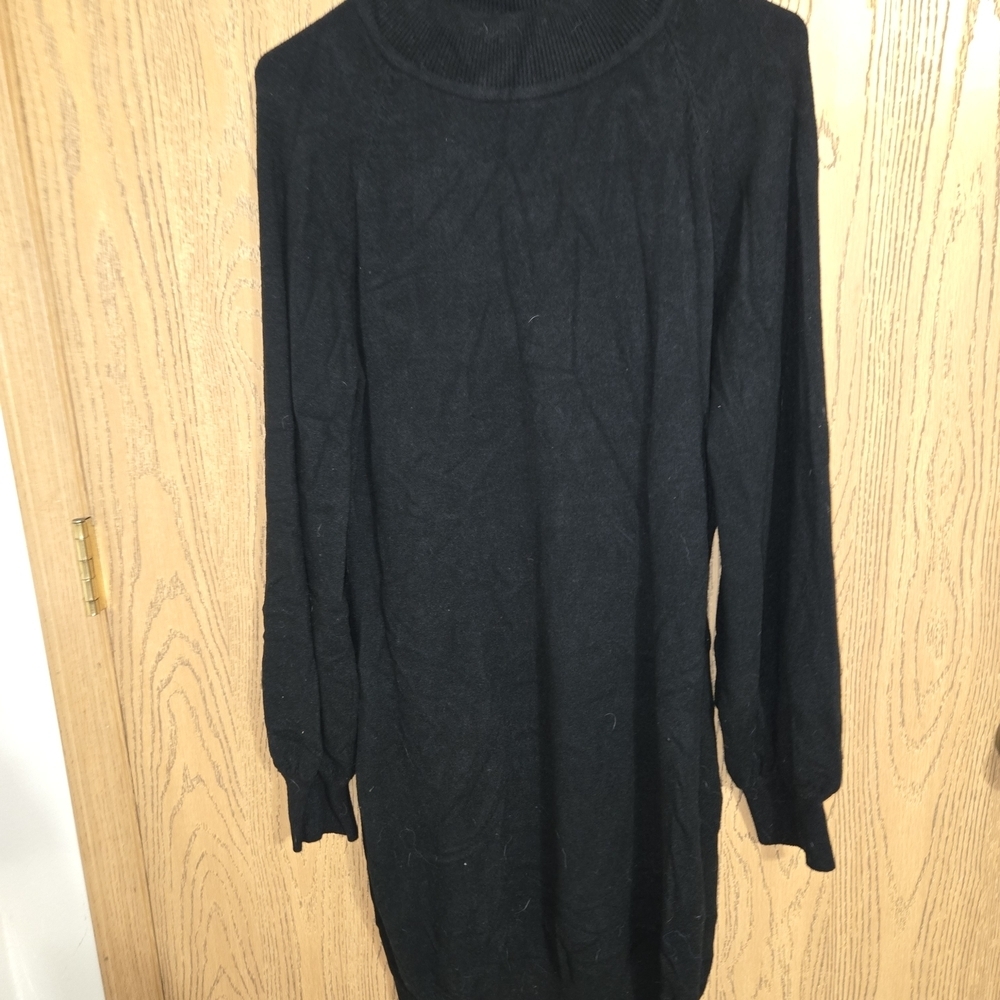 Chic Long Sleeve Black Dress